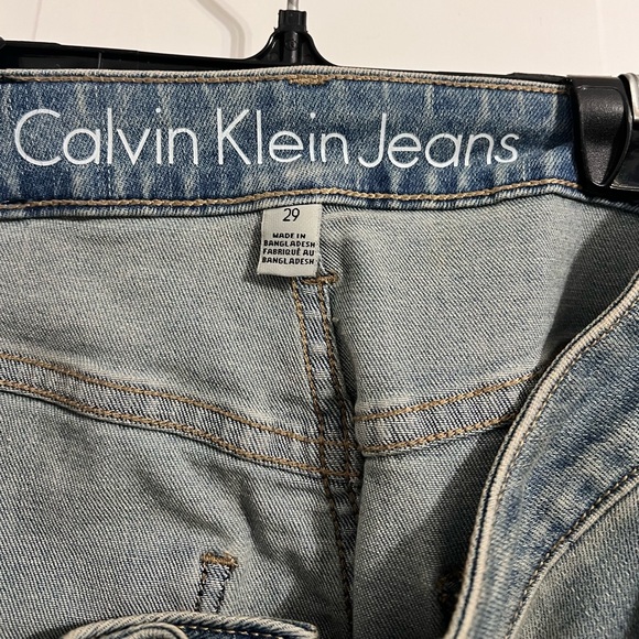 CALVIN KLEIN Mini Denim Skirt Distressed - Picture 2 of 4